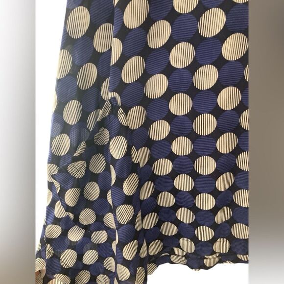 Komil Flowy Top Size L - Picture 6 of 6